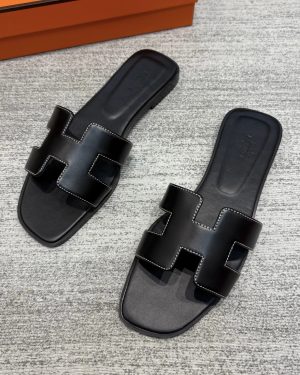Hermés Oran Black