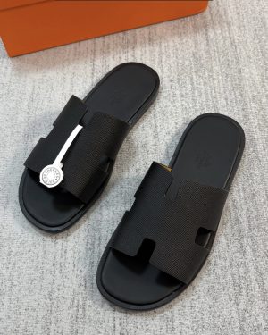 Hermés Izmir Black Caviar
