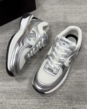 screenshot Chanel Sneaker Silver